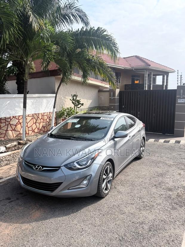 Hyundai Elantra Limited Sedan FWD (1.8L 4cyl 6A) 2016 Gray