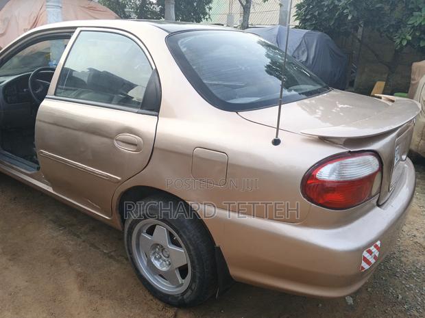 Kia Sephia Automatic 1999 Gold