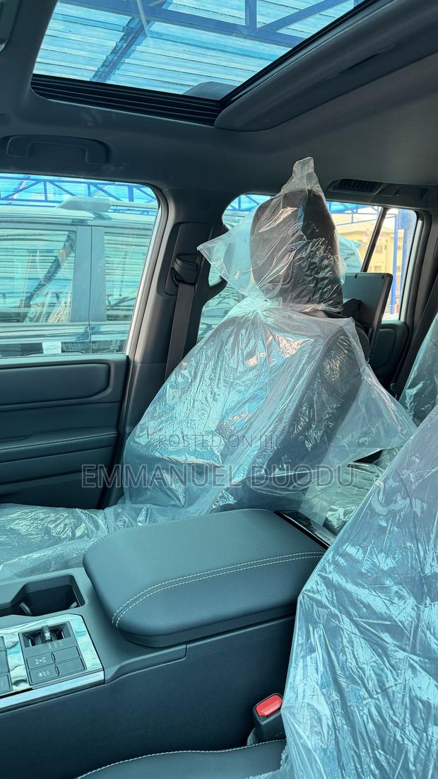 New Toyota Land Cruiser Prado 2.7 2025 White