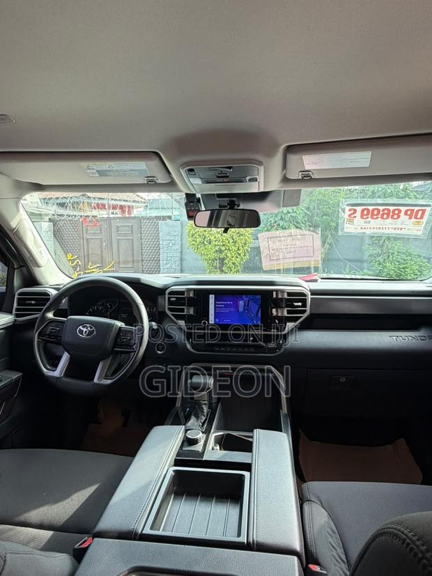 Toyota Tundra SR5 2022 Green