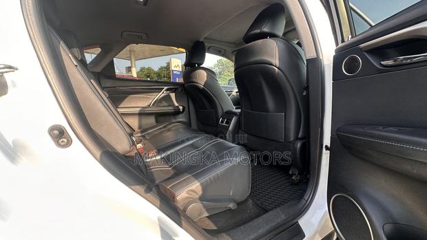 Lexus RX 350L Sports Luxury 2022 White