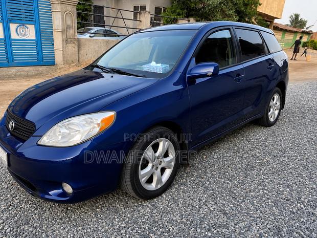 Toyota Matrix Hatchback AWD (1.8L 4cyl 4A) 2006 Blue