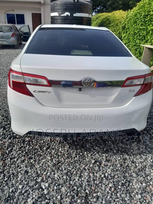 Toyota Camry L 4dr Sedan (2.5L 4cyl 6A) 2012 White