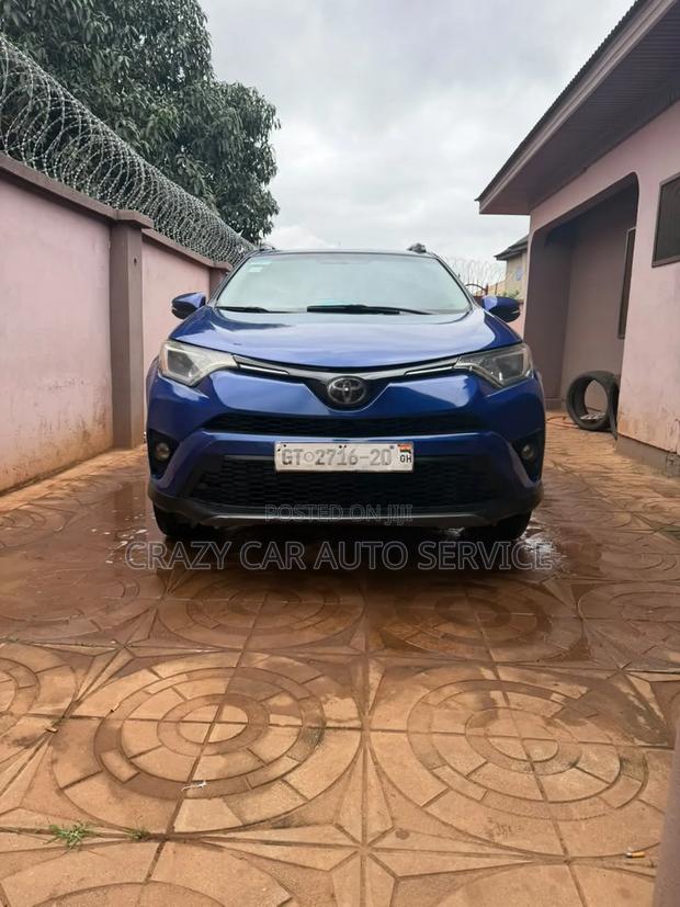 Toyota RAV4 2015 Blue