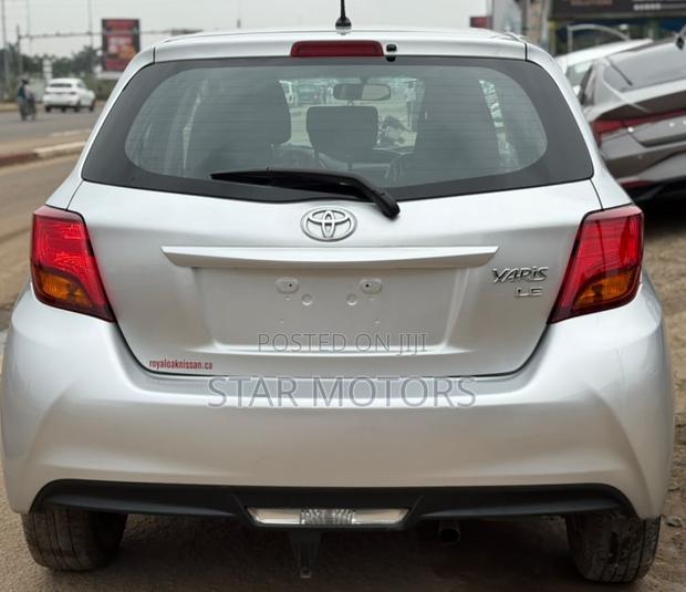 Toyota Yaris 2016 Silver