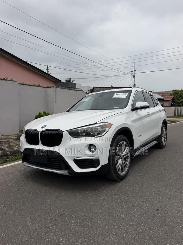 BMW X1 sDrive28i FWD 2017 White
