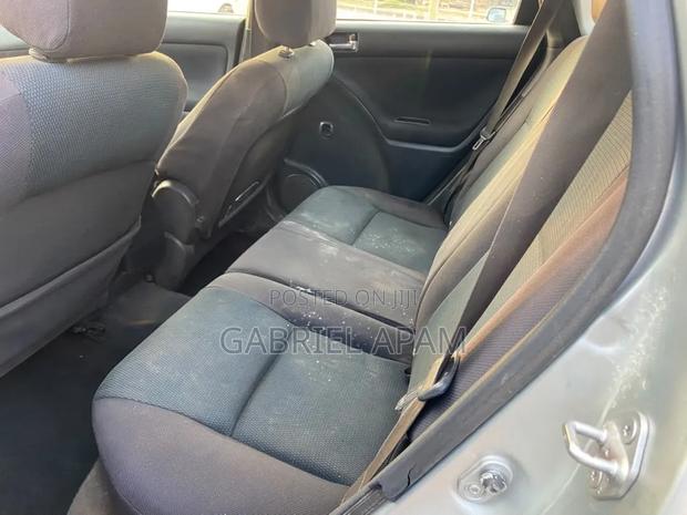 Toyota Matrix 2010 Silver