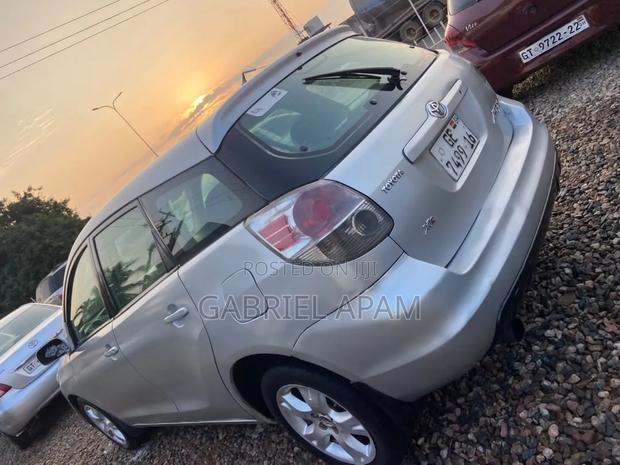 Toyota Matrix 2010 Silver