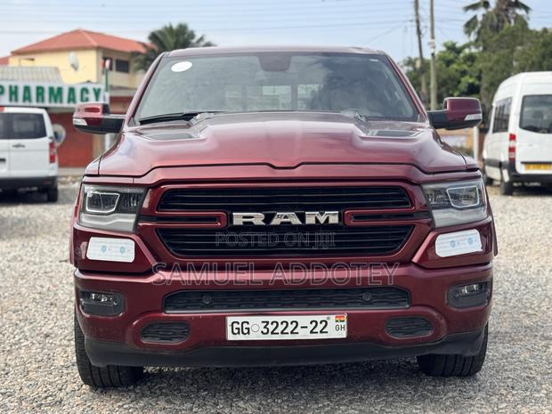 Dodge RAM 2022 Brown