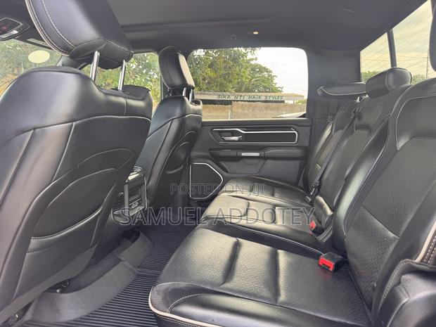 Dodge RAM 2022 Brown