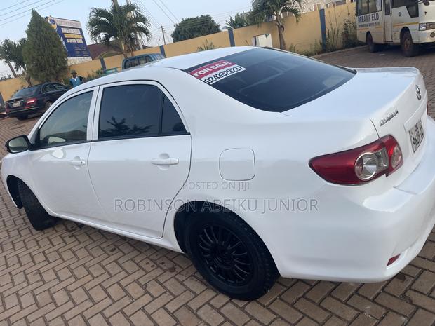 Toyota Corolla LE 4dr Sedan (1.8L 4cyl 4A) 2012 White