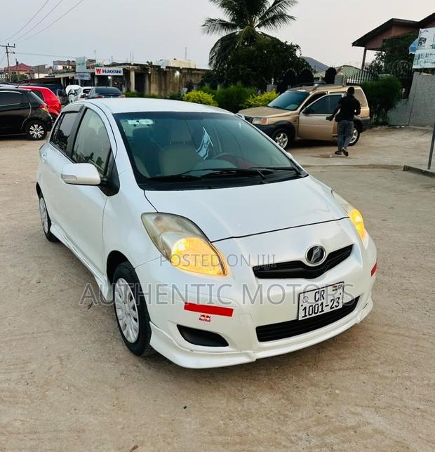 Toyota Vitz 1.0 FWD 3dr 2010 White