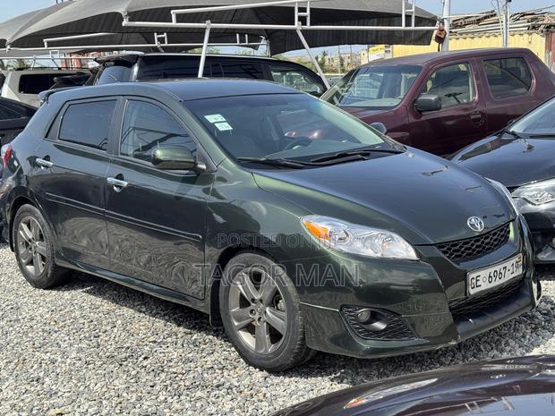 Toyota Matrix S Hatchback AWD (2.4L 4cyl 4A) 2012 Green