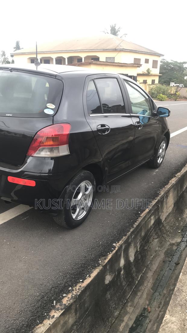 Toyota Vitz 1.0 FWD 3dr 2010 Black