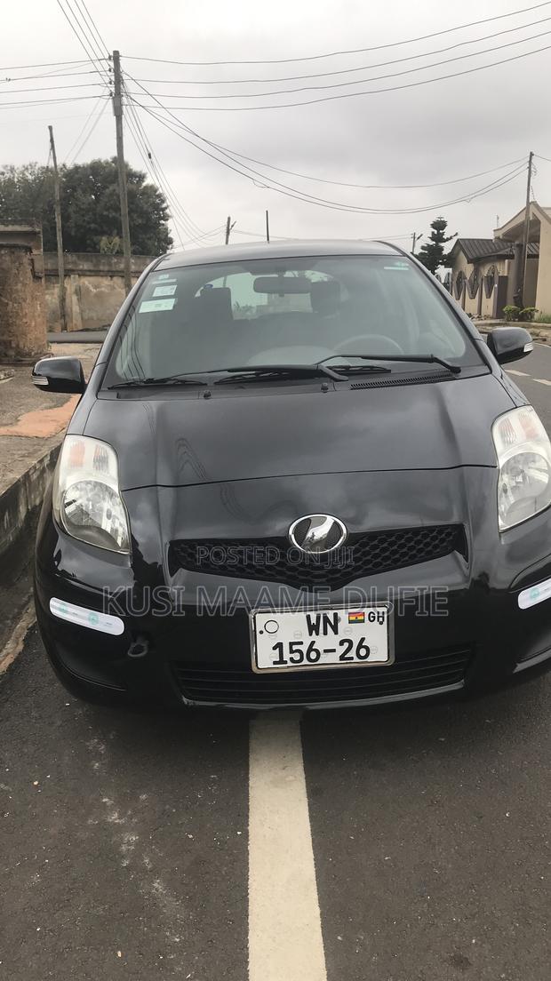 Toyota Vitz 1.0 FWD 3dr 2010 Black