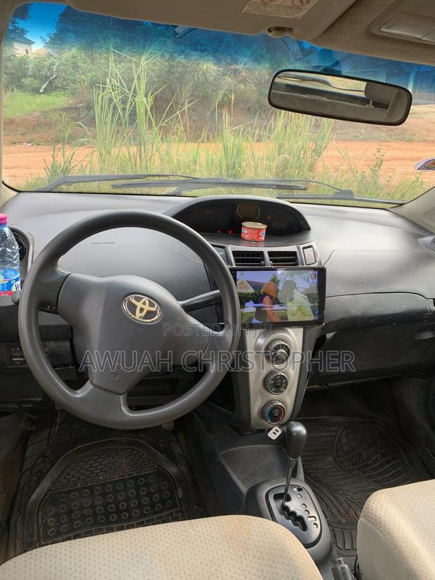 Toyota Vitz 1.0 FWD 3dr 2012 Silver