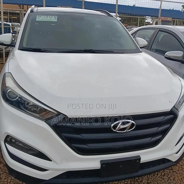 Hyundai Tucson 2017 White