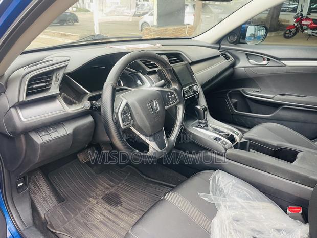 Honda Civic 2019 Blue