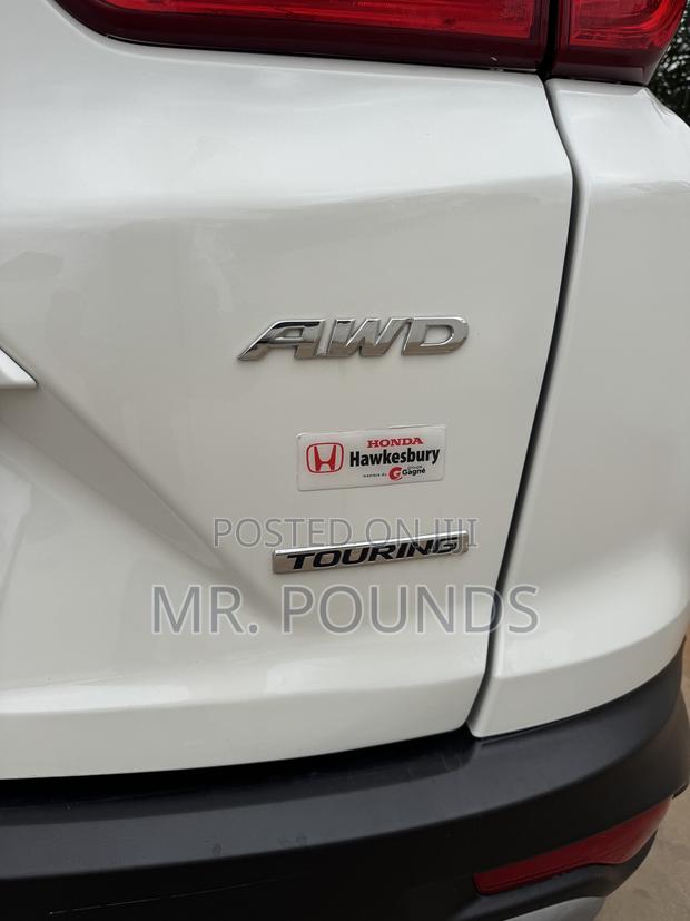 Honda CR-V Touring AWD 2018 White