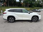 Toyota Highlander 2024 White for sale