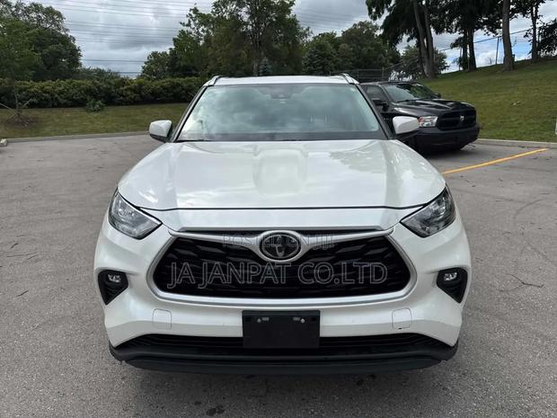 Toyota Highlander 2024 White