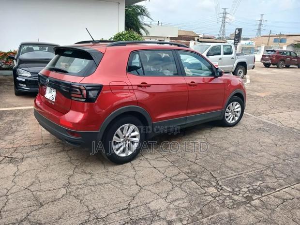 Volkswagen T-Cross 2024 Red