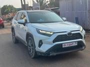 Toyota RAV4 XLE Premium 2025 White for sale