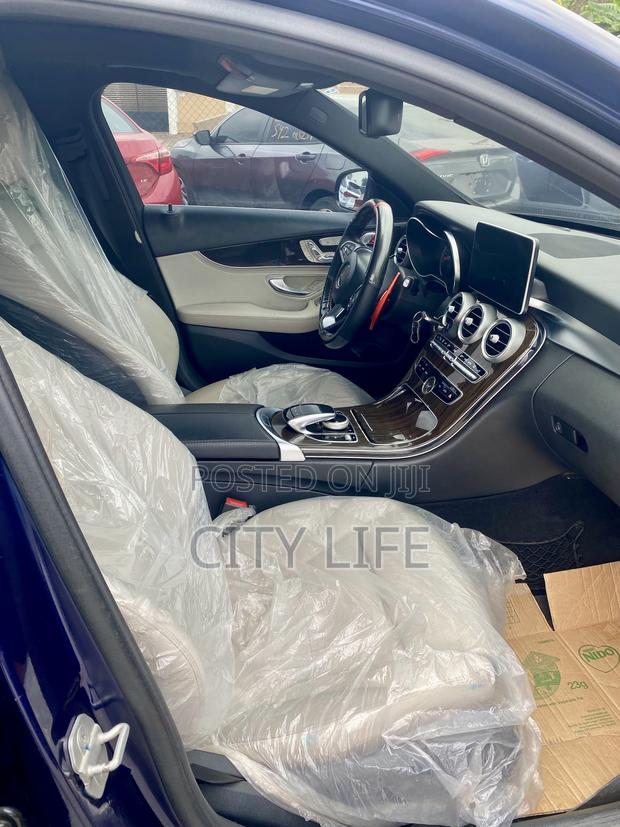 Mercedes-Benz C400 2016 Blue