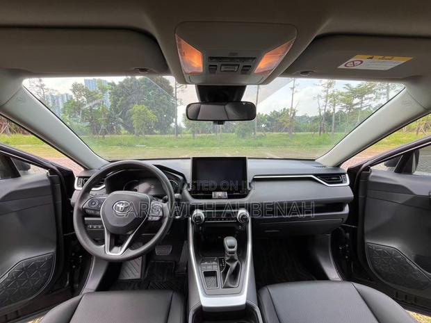 Toyota RAV4 2022 Black