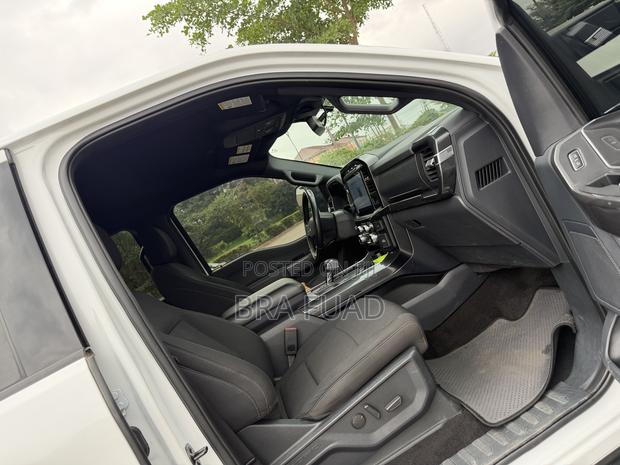 Ford F-150 XLT 2022 White