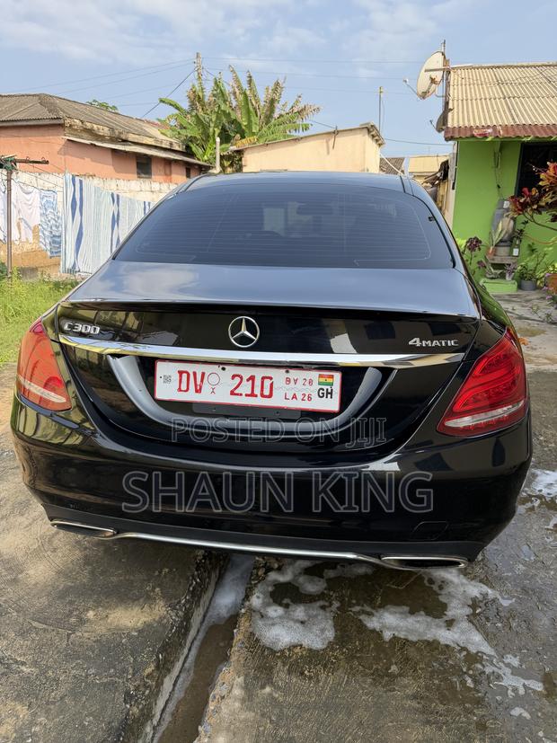 Mercedes-Benz C300 Luxury 4matic Sedan AWD (2.0L 4cyl 7A) 2017 Black