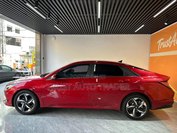Hyundai Elantra Limited 2021 Red