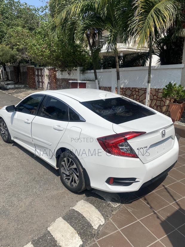 Honda Civic EX Sedan 2018 White