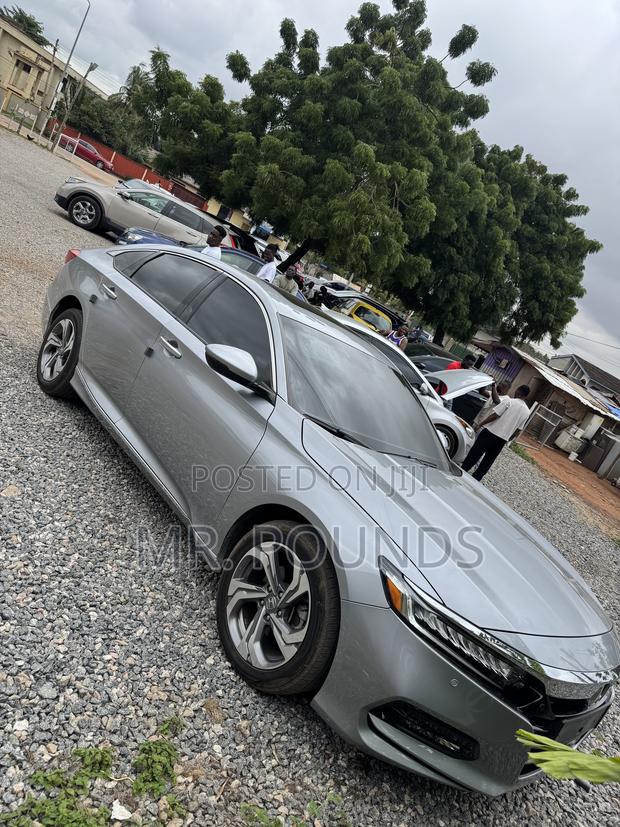 Honda Accord 2018 Silver