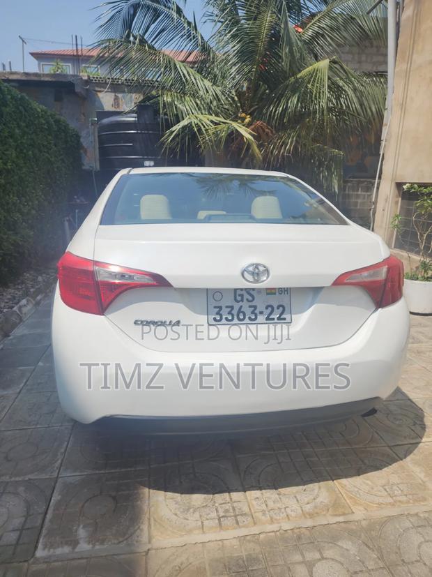 Toyota Corolla 2016 White