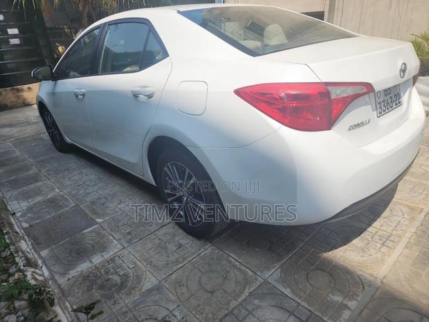 Toyota Corolla 2016 White