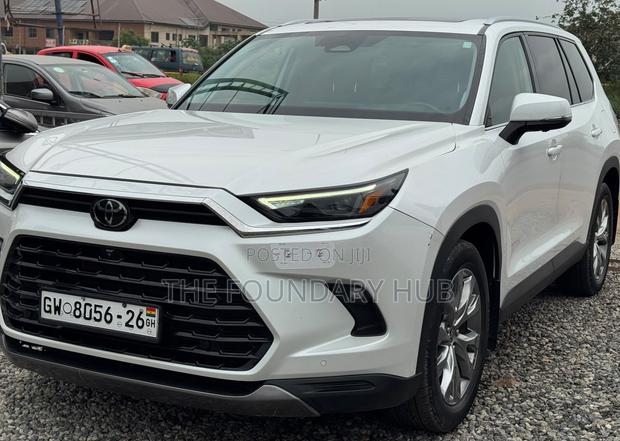 Toyota Highlander Limited AWD 2023 White