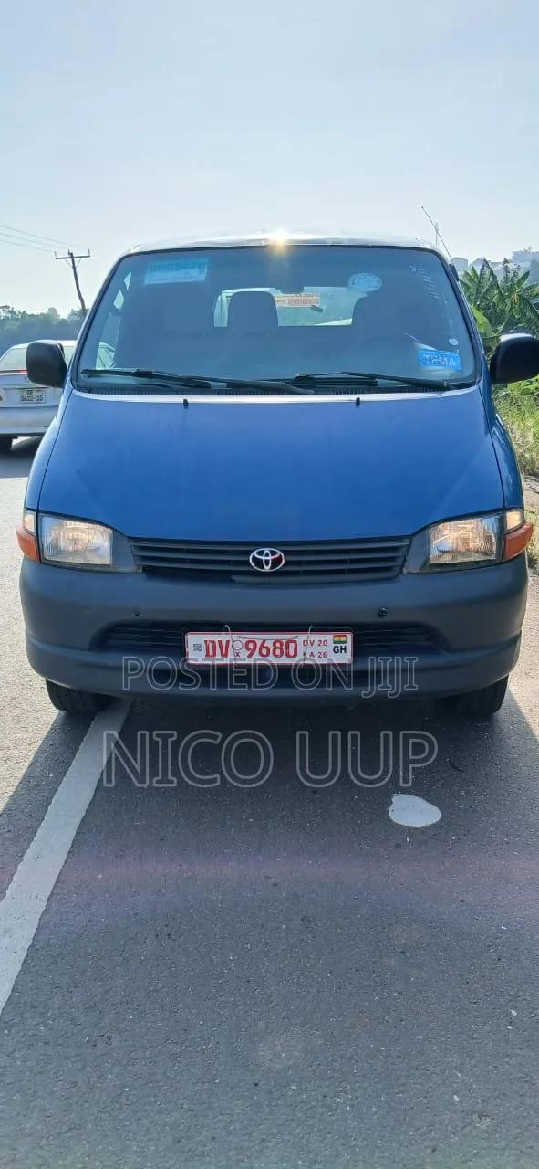 Toyota Toyoace 2010 Blue