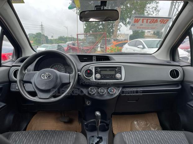 Toyota Yaris 2014 Black