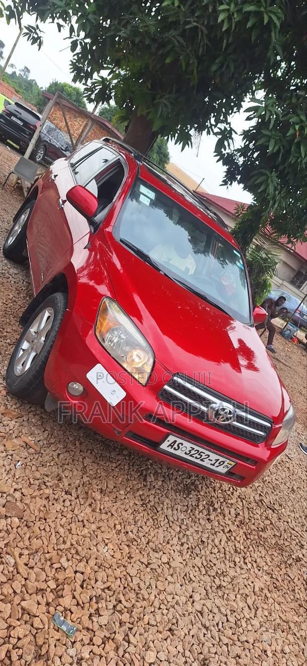 Toyota RAV4 2009 Red
