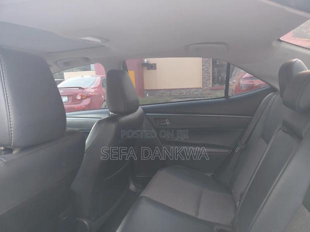 Toyota Corolla 2015 Black