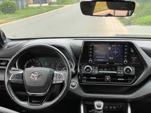 Toyota Highlander 2021 Black