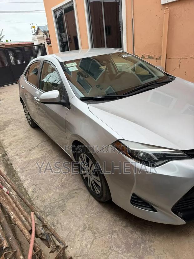 Toyota Corolla 2019 Silver