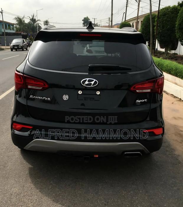 Hyundai Santa Fe 2018 Black