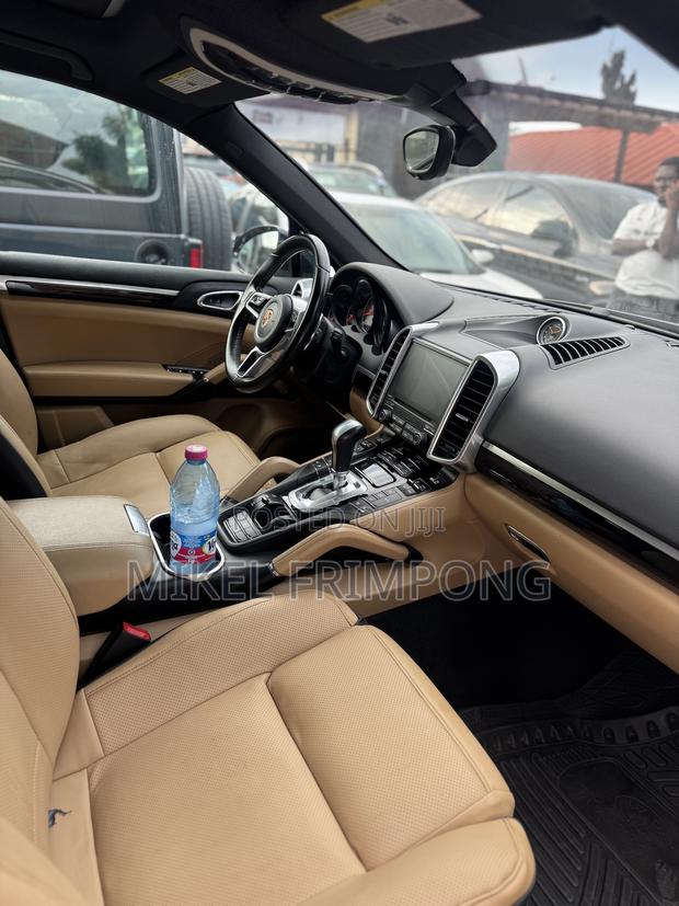 Porsche Cayenne Turbo AWD 2019 Blue