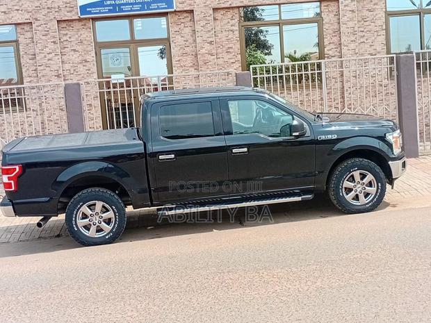 Ford F-150 2018 Black