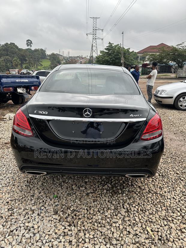 Mercedes-Benz C300 Base AWD 4Matic Sedan (2.0L 4cyl 7A) 2015 Black