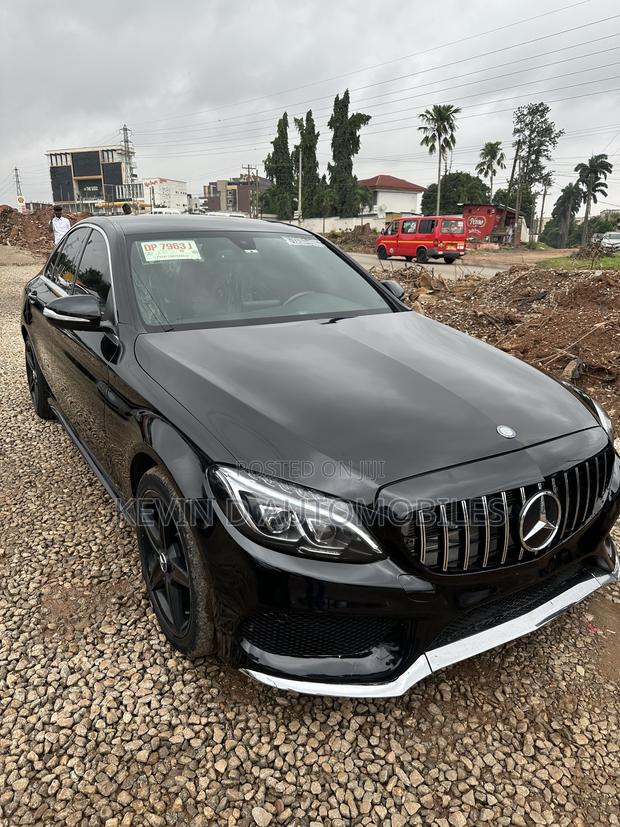 Mercedes-Benz C300 Base AWD 4Matic Sedan (2.0L 4cyl 7A) 2015 Black