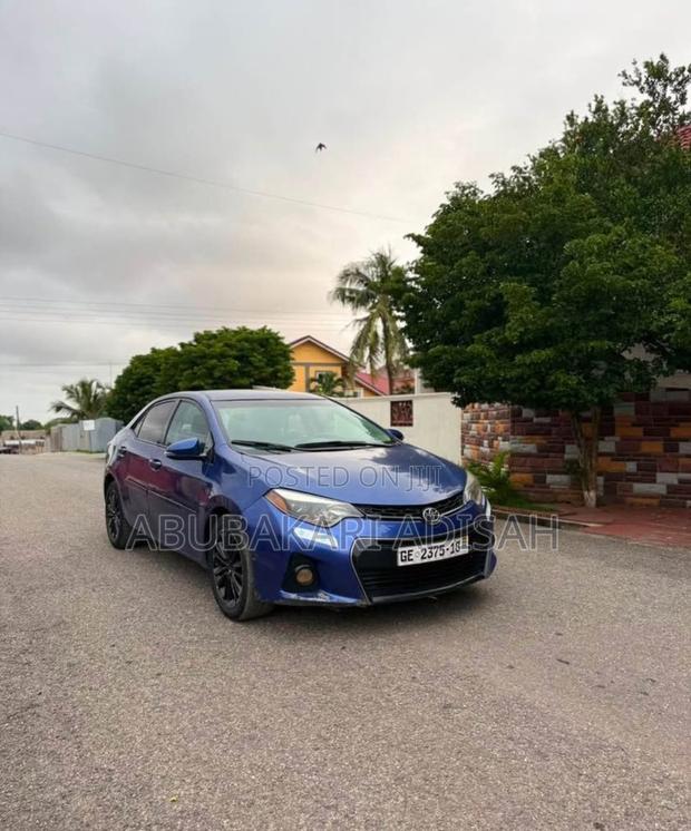 Toyota Corolla S 4dr Sedan (1.8L 4cyl CVT) 2014 Blue