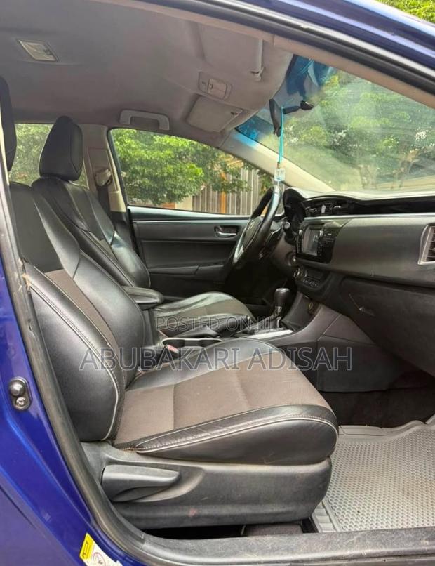 Toyota Corolla S 4dr Sedan (1.8L 4cyl CVT) 2014 Blue
